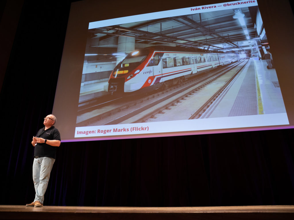 Sobre la supuesta panacea del coche eléctrico, en #Naukas18