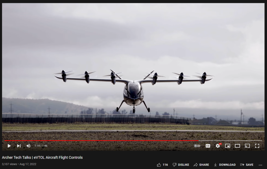 eVTOL de Archer Aviation en pleno despegue, frente al mismo fondo de nubes que antes (pese a que la fecha del vídeo es distinta).